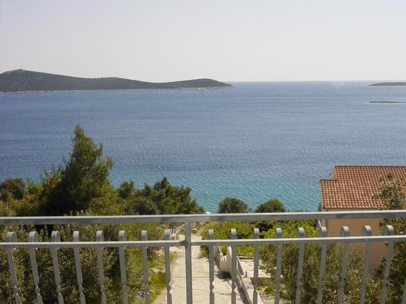 Apartments Mil - 80M From The Sea Севид Екстериор снимка